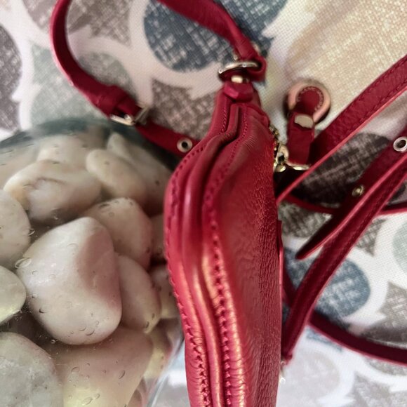 Marc by Marc Jacobs Crossbody – Bold Red Leather Mini | Edgy & Compact - Picture 4 of 10